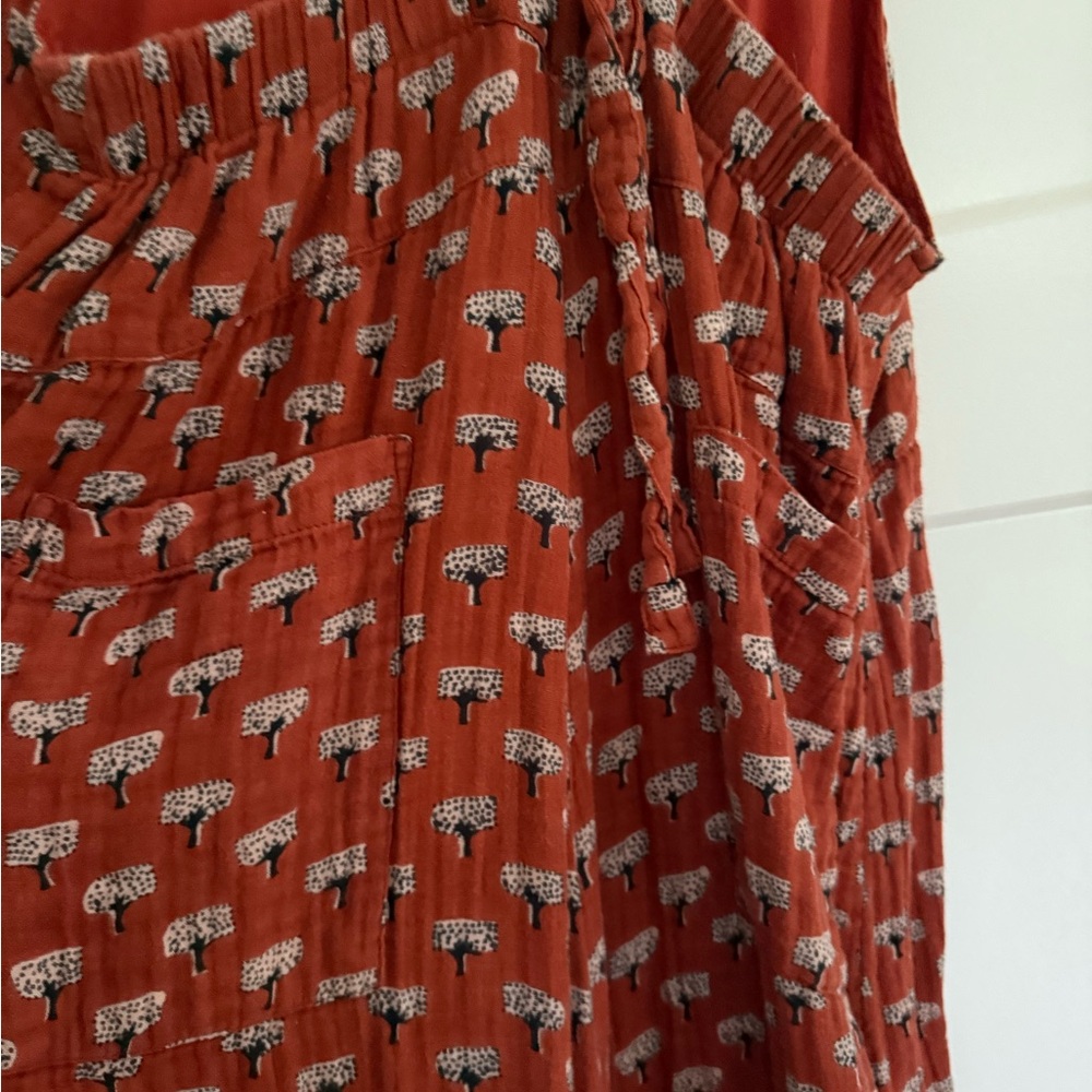 Chic Red Patterned Jumpsuit - image 7